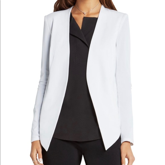 White open-front blazer - Picture 2 of 3